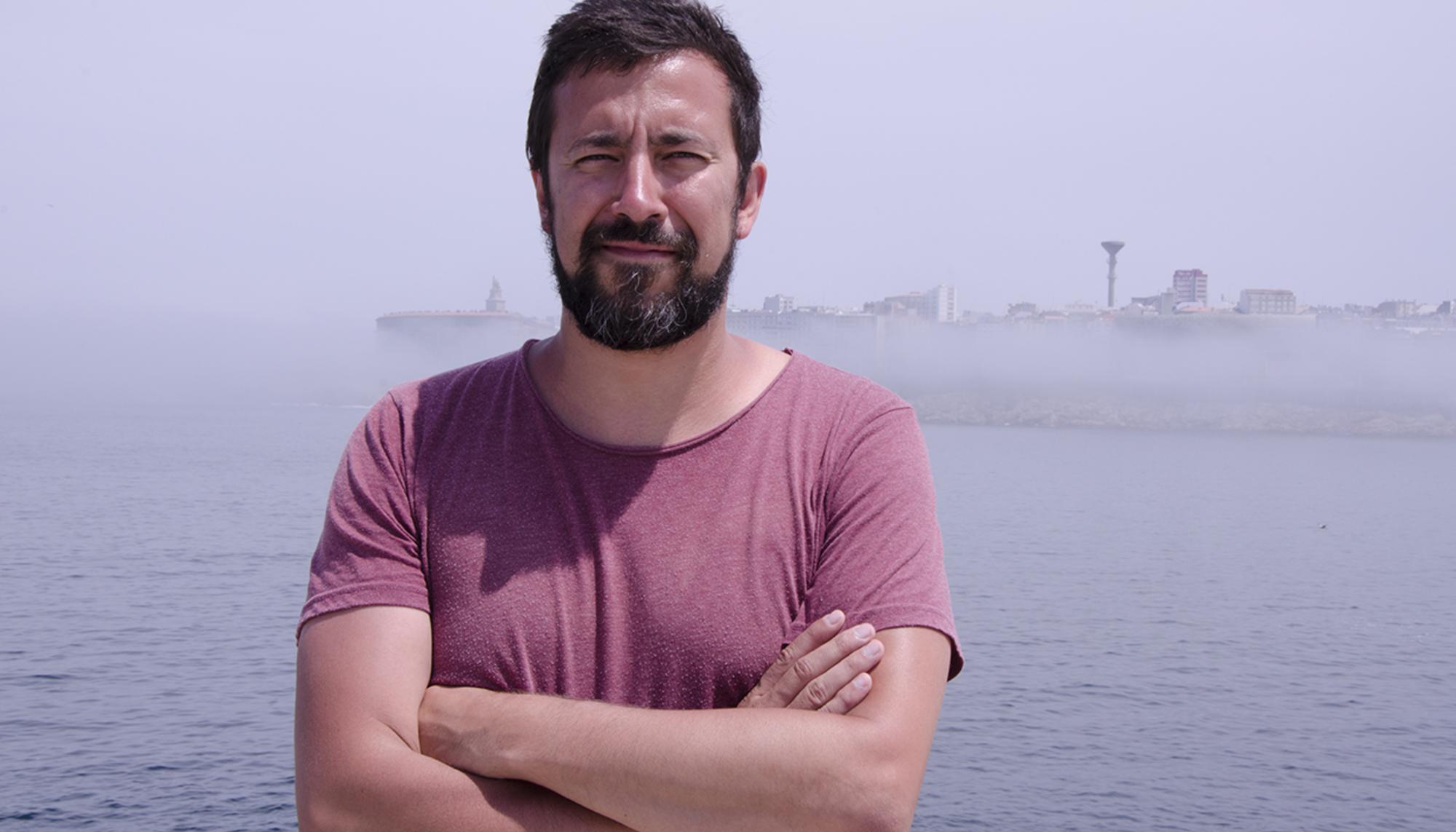 O voceiro de En Marea no Congreso semanas antes do Plenario da formación